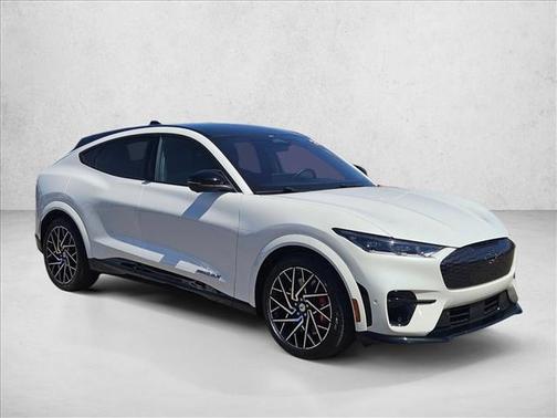 Star White Metallic Tri-Coat 2021 Ford Mustang Mach-E GT