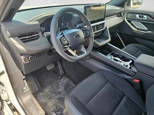 Space White Metallic 2026 Ford Explorer Tremor