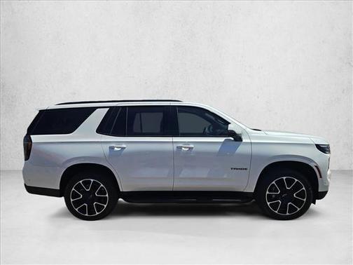 Iridescent Pearl Tricoat 2025 Chevrolet Tahoe 2WD RST