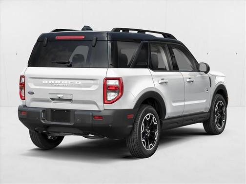 Space White Metallic 2026 Ford Bronco Sport Outer Banks