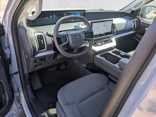 Glacier Gray Metallic Tri-Coat 2026 Ford Expedition Active