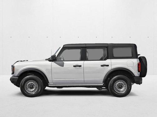 Oxford White 2026 Ford Bronco Base 4 Door 4x4