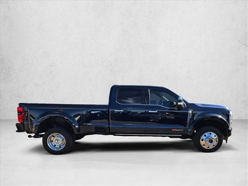 2023 Ford F-450 Platinum