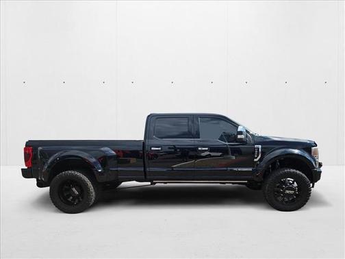 2022 Ford F-450 Platinum