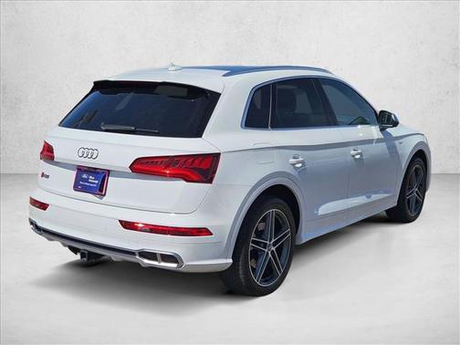 White 2018 Audi SQ5 3.0T Premium Plus