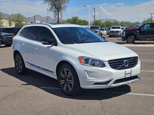 2017 Volvo XC60 T5 Dynamic