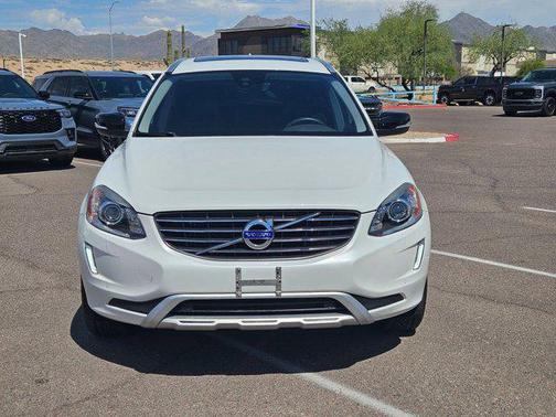 2017 Volvo XC60 T5 Dynamic