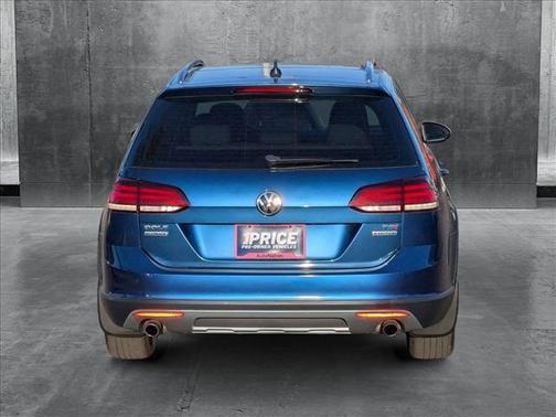 2018 Volkswagen Golf Alltrack TSI S