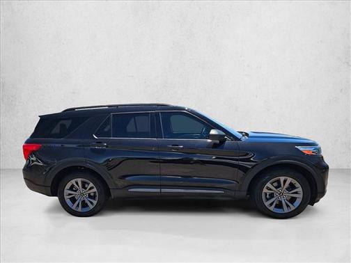 Agate Black Metallic 2021 Ford Explorer XLT