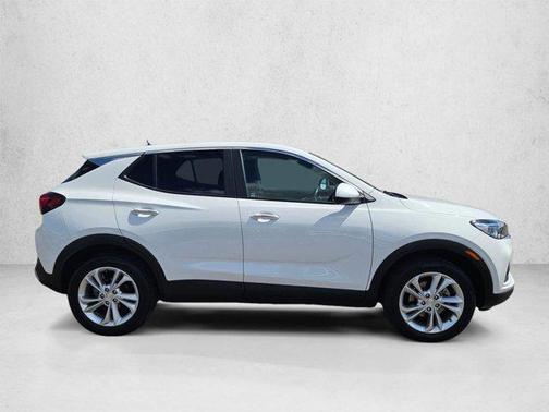 Summit White 2022 Buick Encore GX Preferred