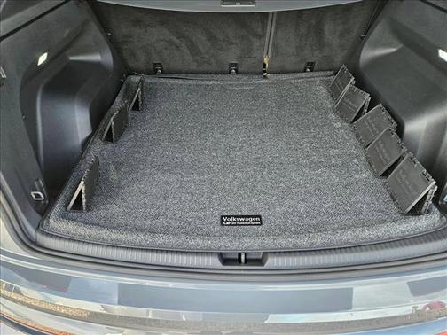 2025 Volkswagen Atlas Cross Sport 2.0T SEL