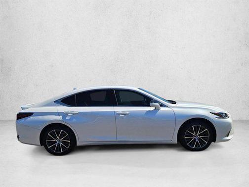 Eminent White Pearl 2023 Lexus ES 300h Base