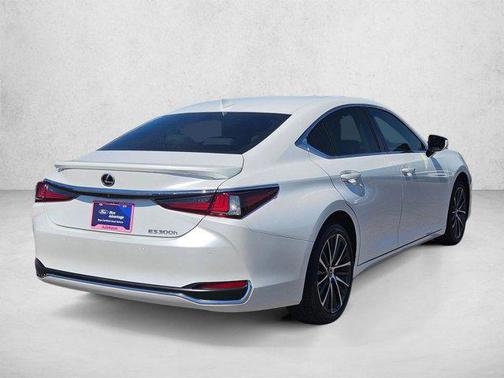 Eminent White Pearl 2023 Lexus ES 300h Base