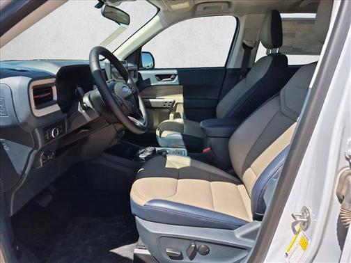 Space White Metallic 2026 Ford Maverick Lariat