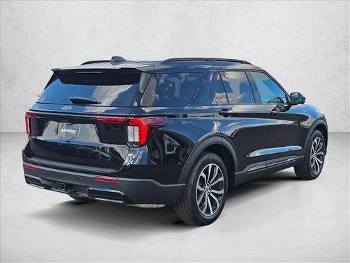 Agate Black Metallic 2026 Ford Explorer ST-Line
