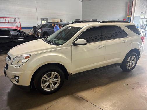 White Diamond Tricoat 2015 Chevrolet Equinox 2LT
