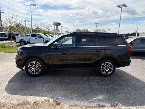 Black Metallic 2025 Ford Expedition Active