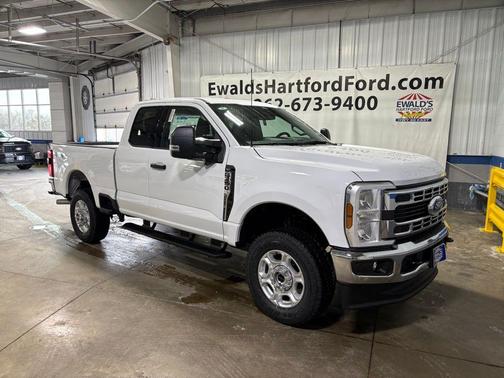 Oxford White 2026 Ford F-350 XLT
