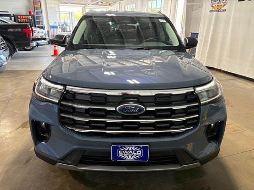 Vapor Blue 2026 Ford Explorer Active