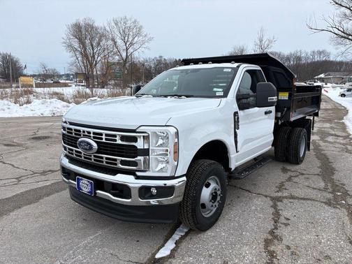 Oxford White 2026 Ford F-350 XL