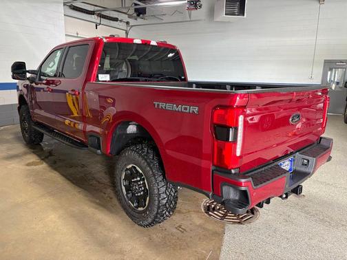Ruby Red Metallic Tinted Clearcoat 2026 Ford F-250 XLT