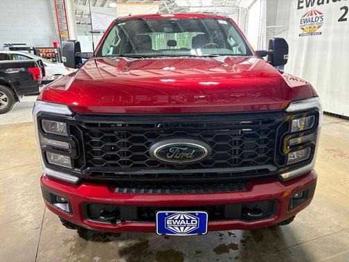 Ruby Red Metallic Tinted Clearcoat 2026 Ford F-250 XLT