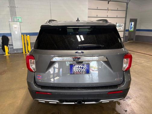 Carbonized Gray Metallic 2024 Ford Explorer XLT