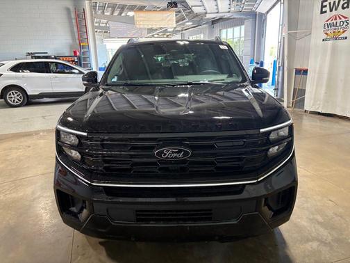 Agate Black Metallic 2026 Ford Expedition Max Platinum