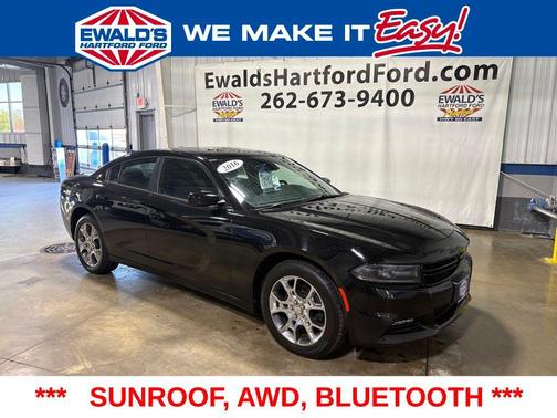 Pitch Black 2016 Dodge Charger SXT