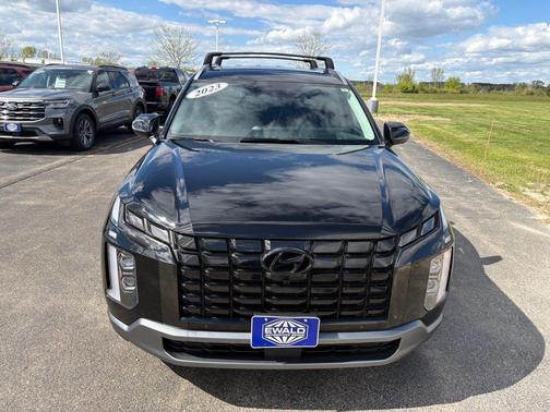 Abyss Black Pearl 2023 Hyundai PALISADE Limited