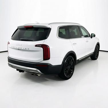 Glacial White Pearl 2022 Kia Telluride SX