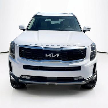 Glacial White Pearl 2022 Kia Telluride SX