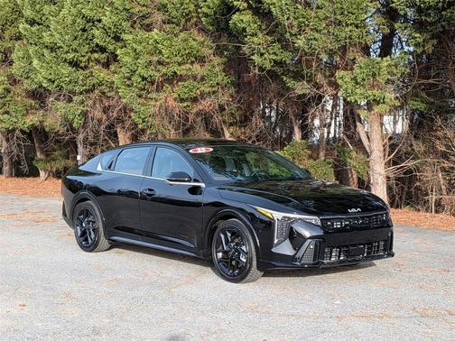 2025 Kia K4 GT-Line Turbo