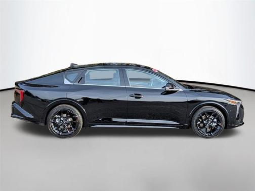 2025 Kia K4 GT-Line Turbo