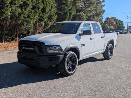 2024 RAM 1500 Classic Warlock Crew Cab 4x4 5'7' Box