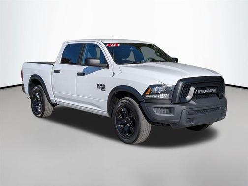 2024 RAM 1500 Classic Warlock Crew Cab 4x4 5'7' Box