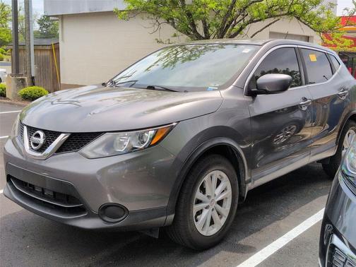2017 Nissan Rogue Sport S