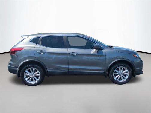 Gun Metallic 2017 Nissan Rogue Sport S