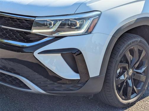 2022 Volkswagen Taos 1.5T SEL