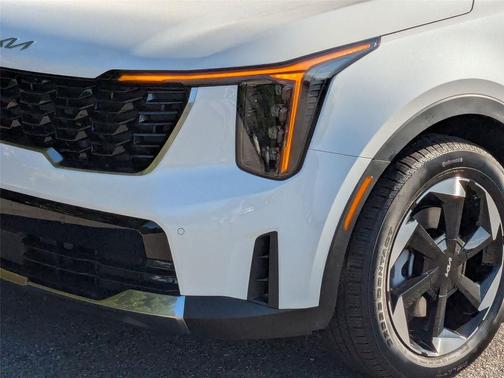 2025 Kia Sorento Hybrid EX