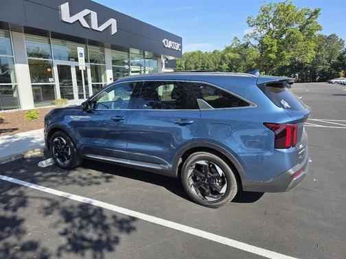 Mineral Blue 2025 Kia Sorento Hybrid SX Prestige