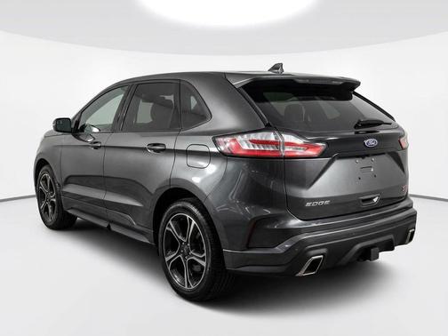 Magnetic Metallic 2019 Ford Edge ST