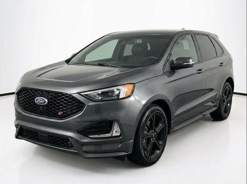 Magnetic Metallic 2019 Ford Edge ST