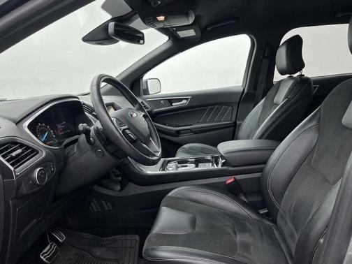 Magnetic Metallic 2019 Ford Edge ST
