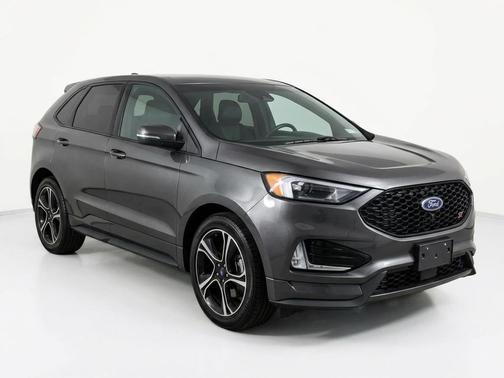 Magnetic Metallic 2019 Ford Edge ST