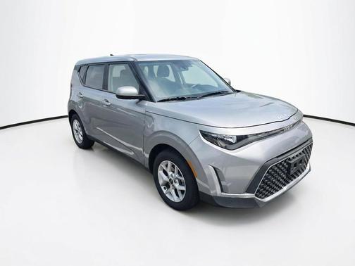 Steel Gray 2025 Kia Soul LX