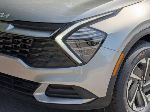 2025 Kia Sportage Hybrid LX