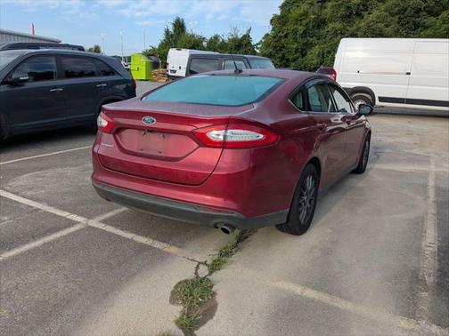2016 Ford Fusion S