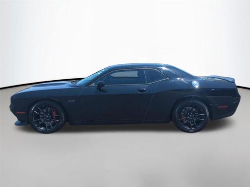 Pitch Black Clearcoat 2023 Dodge Challenger R/T