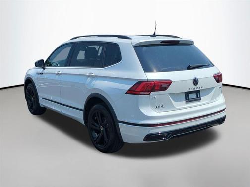 Opal White Pearl 2024 Volkswagen Tiguan 2.0T SE R-Line Black 4MOTION